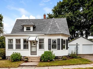 8 Garfield St, Maynard, MA 01754
