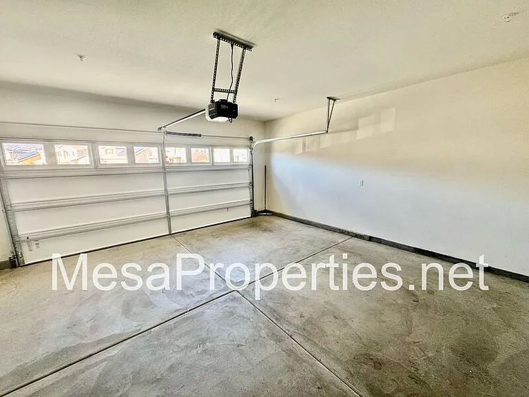 5229 Jarvis Ln — Photo 24