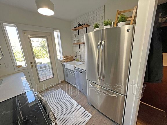 2nd image of 501 Woodleaf Ct