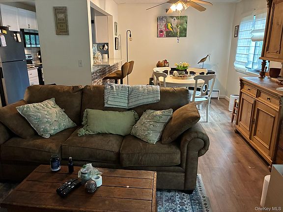 3rd image of 3907 Wild Berry Court