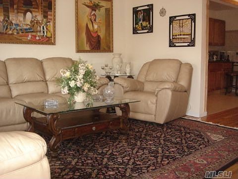 Living room2