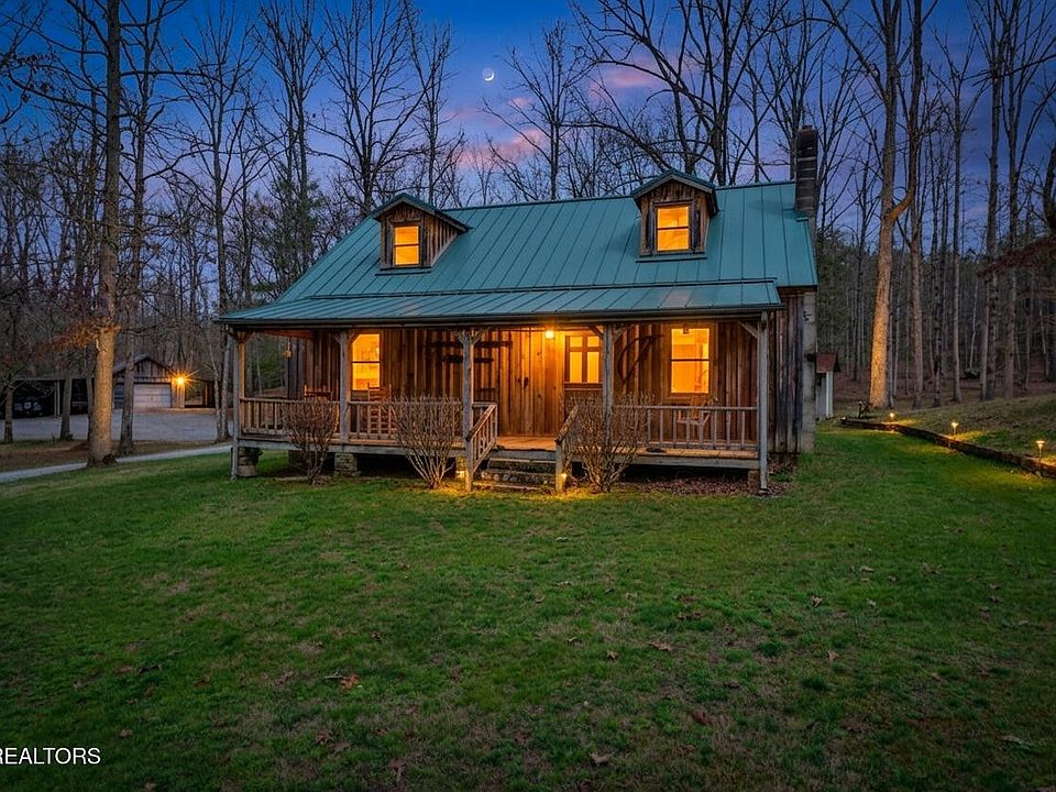 1st image of 1318 W End Rd