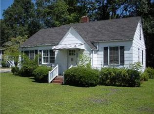 301 Jenkins St, Fairmont, NC 28340