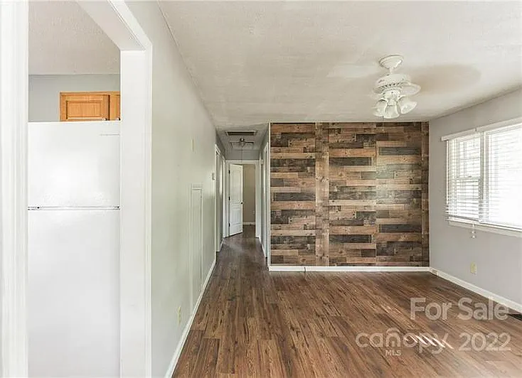 7605 Summerfield Rd — Photo 3