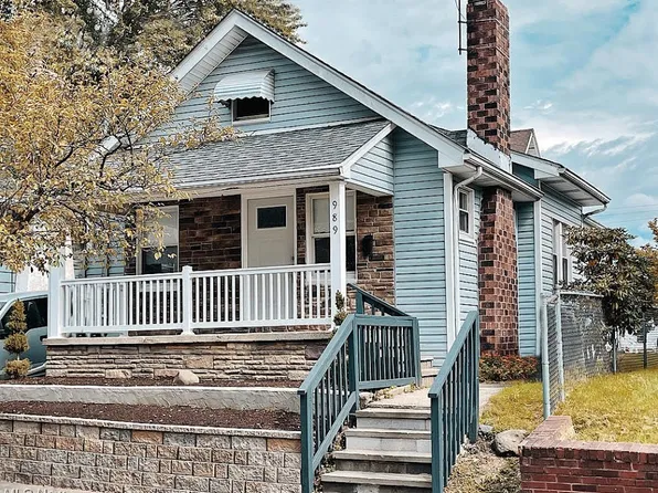 989 Big Falls Ave, Akron, OH 44310