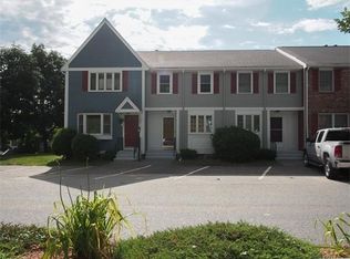 48 Fox Meadow Rd APT B, Leominster, MA 01453