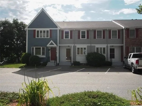 48 Fox Meadow Rd APT B, Leominster, MA 01453