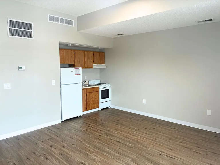 Vibrant City Living at Tower Lofts, Sidney — Photo 18