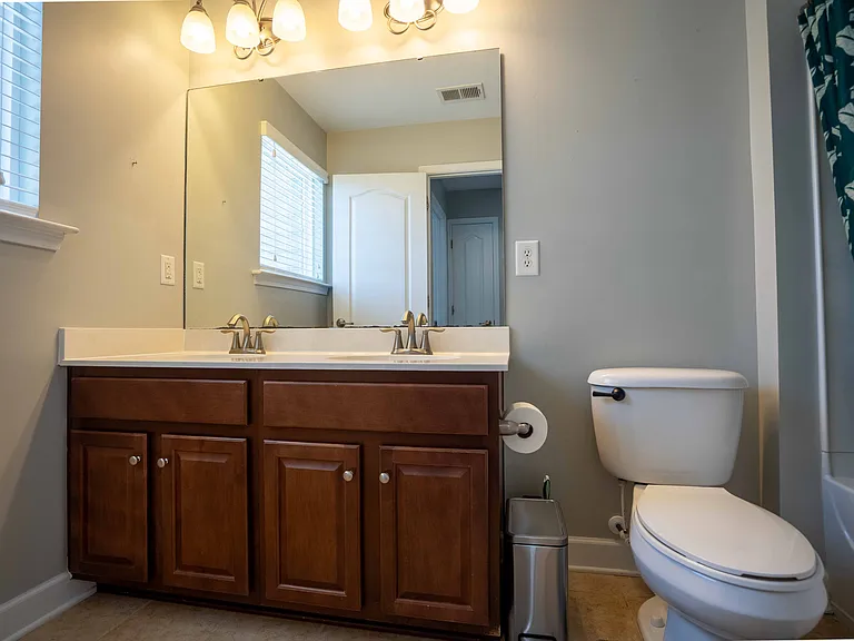 221 Berwick Dr — Photo 23