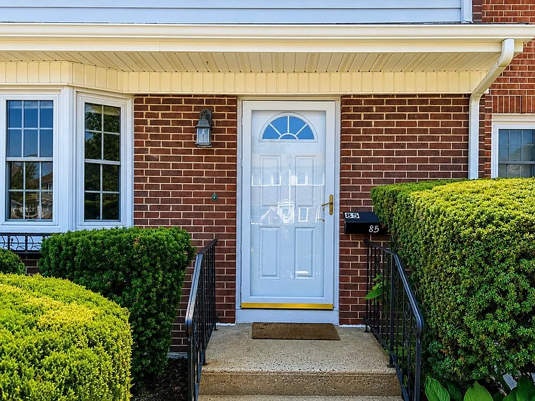 85 Salem Walk — Photo 1