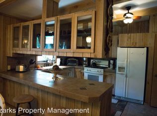 226 Lillian Ln, Kimberling City, MO 65686
