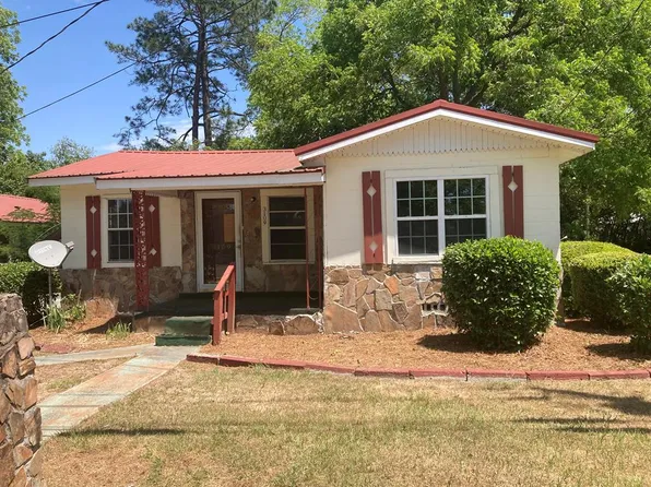 3109 Emerson O Bynes Ave, Tifton, GA 31794
