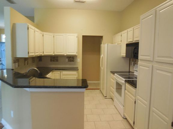 2nd image of 12260 Franklin Brook Ln S