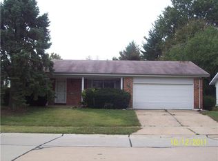 2136 Rountree Dr, Saint Louis, MO 63136