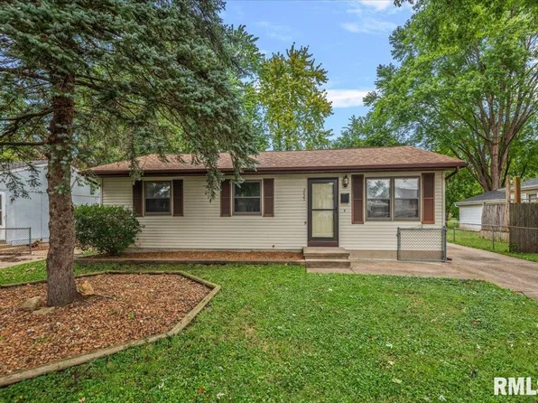 2425 Stokebridge Rd, Springfield, IL 62702