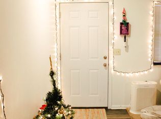 1207 Kearney St, Manhattan, KS 66502