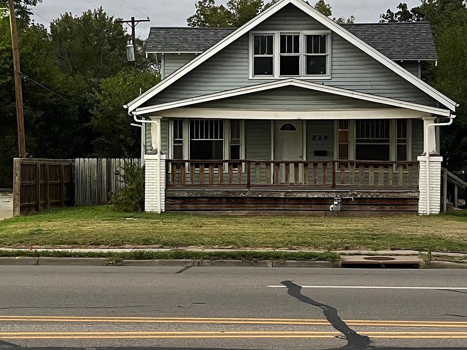 1st image of 214 W Crawford Ave