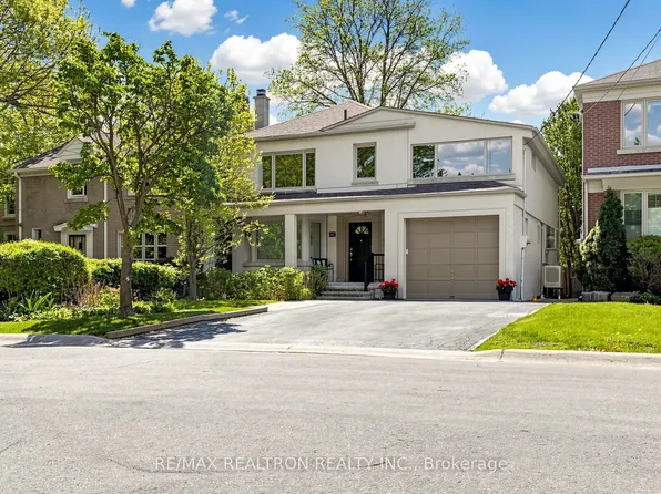 239 Sandringham Dr, Toronto, ON M3H 1G2