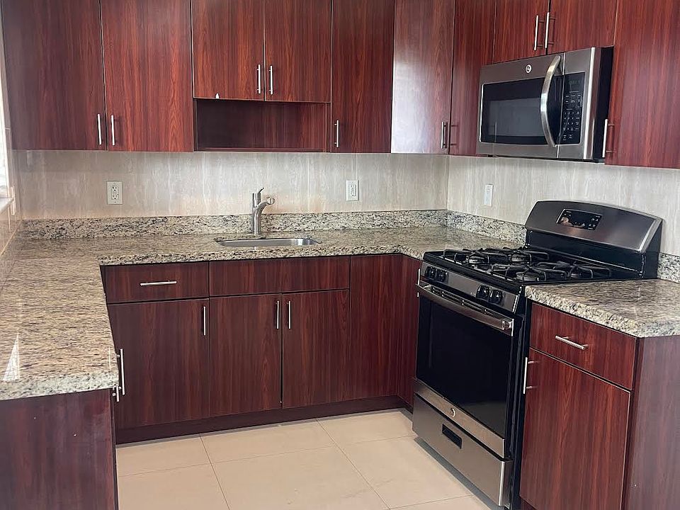 1st image of 1025 94th St APT 4