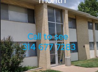 1467 Clarkson Rd #Q71, Ballwin, MO 63011