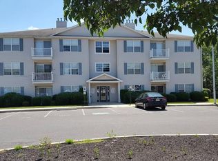 800 Pine Valley Ct, Tuckerton, NJ 08087