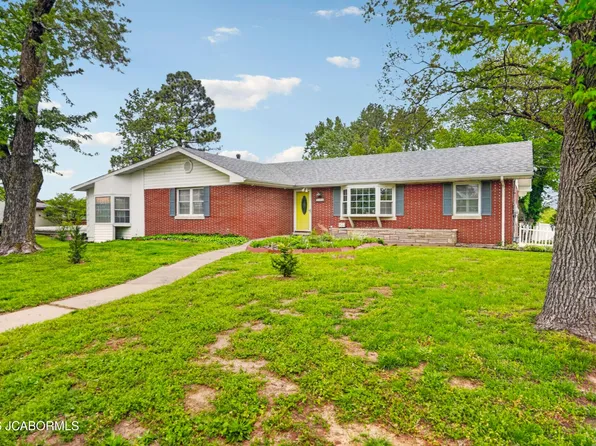 2922 S Ten Mile Dr, Jefferson City, MO 65109