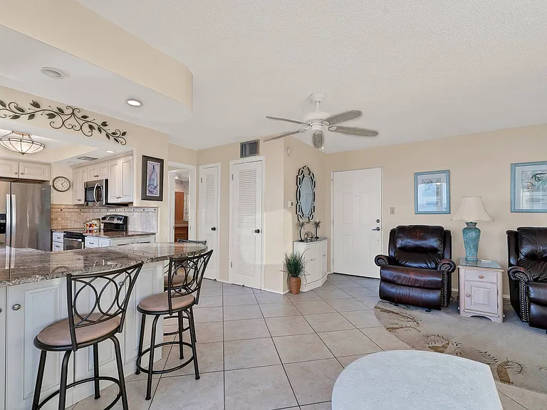 1255 Tarpon Center Dr #515 — Photo 29