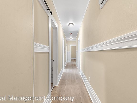 4th image of 619 Fillmore St