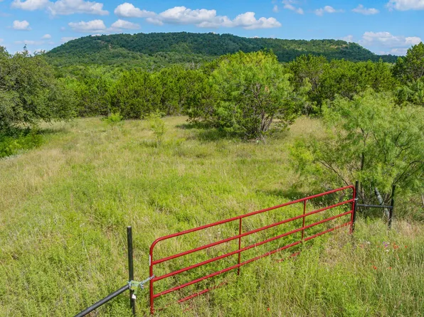 2263 S Main St, Gordon, TX 76453