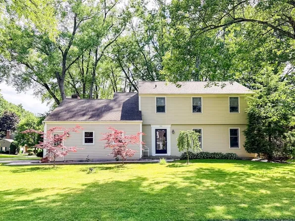 3961 Bowdoin Ln, Liverpool, NY 13090