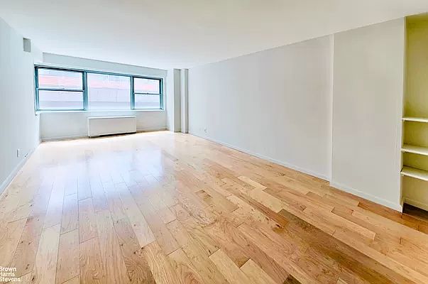 1st image of 211 E 53rd St APT 3L