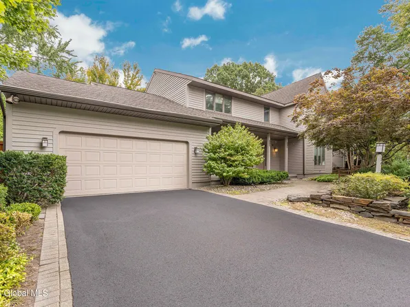 2 Edge of Woods, Latham, NY 12110