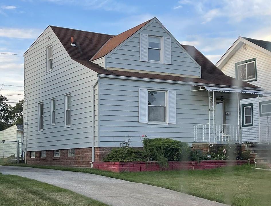 1st image of 3423 Park Dr
