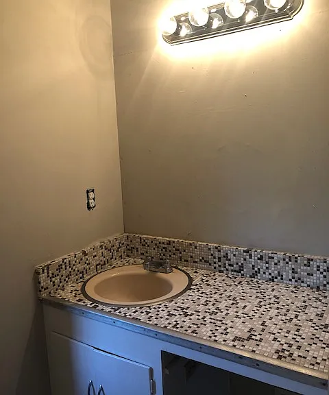 1003 Silver Ave — Photo 24