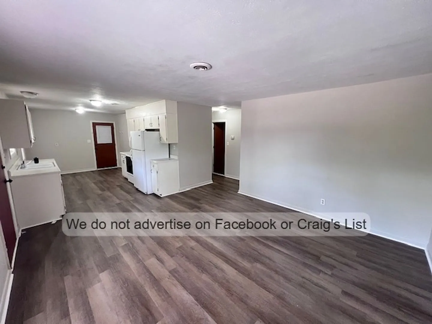 W. Rowan Street 1021 — Photo 3