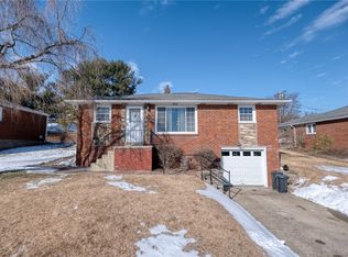 233 Bluemont Dr, West Mifflin, PA 15122