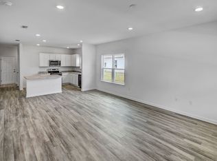 185 Staggerbush St, Freeport, FL 32439