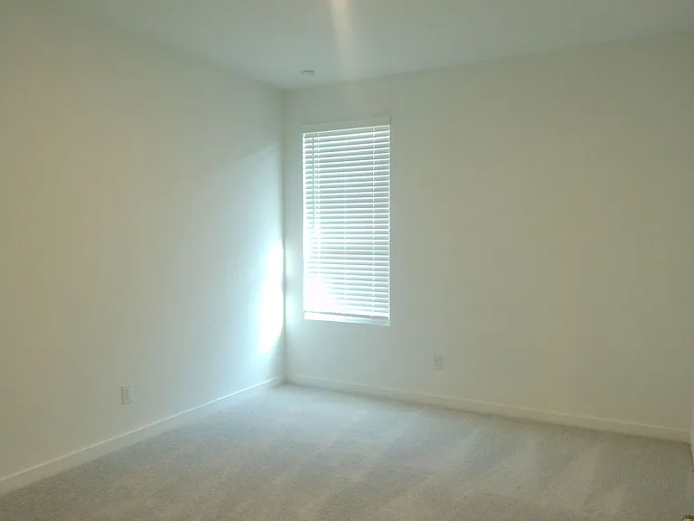 2846 Westeros St — Photo 18