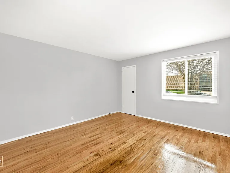 Oakwood Townhomes — Photo 13