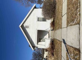 1007 N Nebraska Ave, York, NE 68467