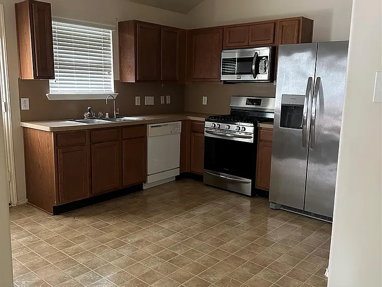 15823 Regal Trace Ln — Photo 5