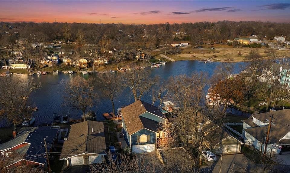 1st image of 83 Beach Dr