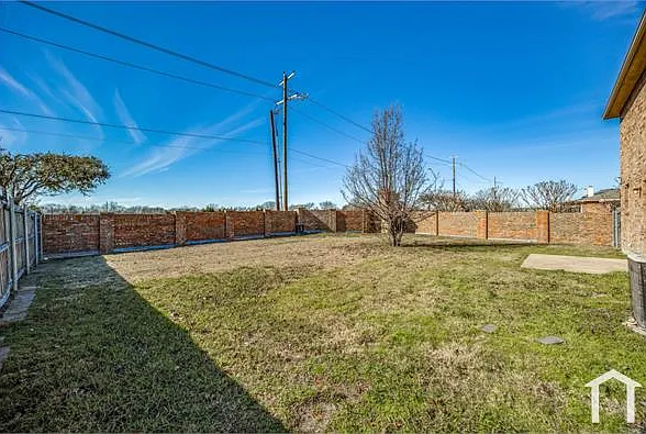 1525 Jasper Dr — Photo 6