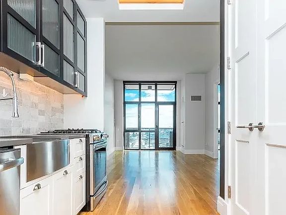 3rd image of 4441 Purves St APT 1602