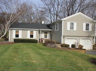 1015 Lexington Ln, Batavia, IL
