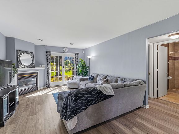 4th image of 18725 N Brookfield Rd #24