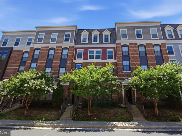 10723 Viognier Ter, Fairfax, VA 22030