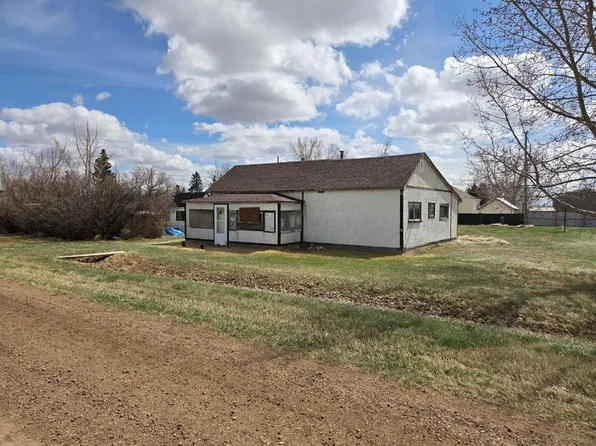 124 6th Ave N, Champion, AB T0L 0R0