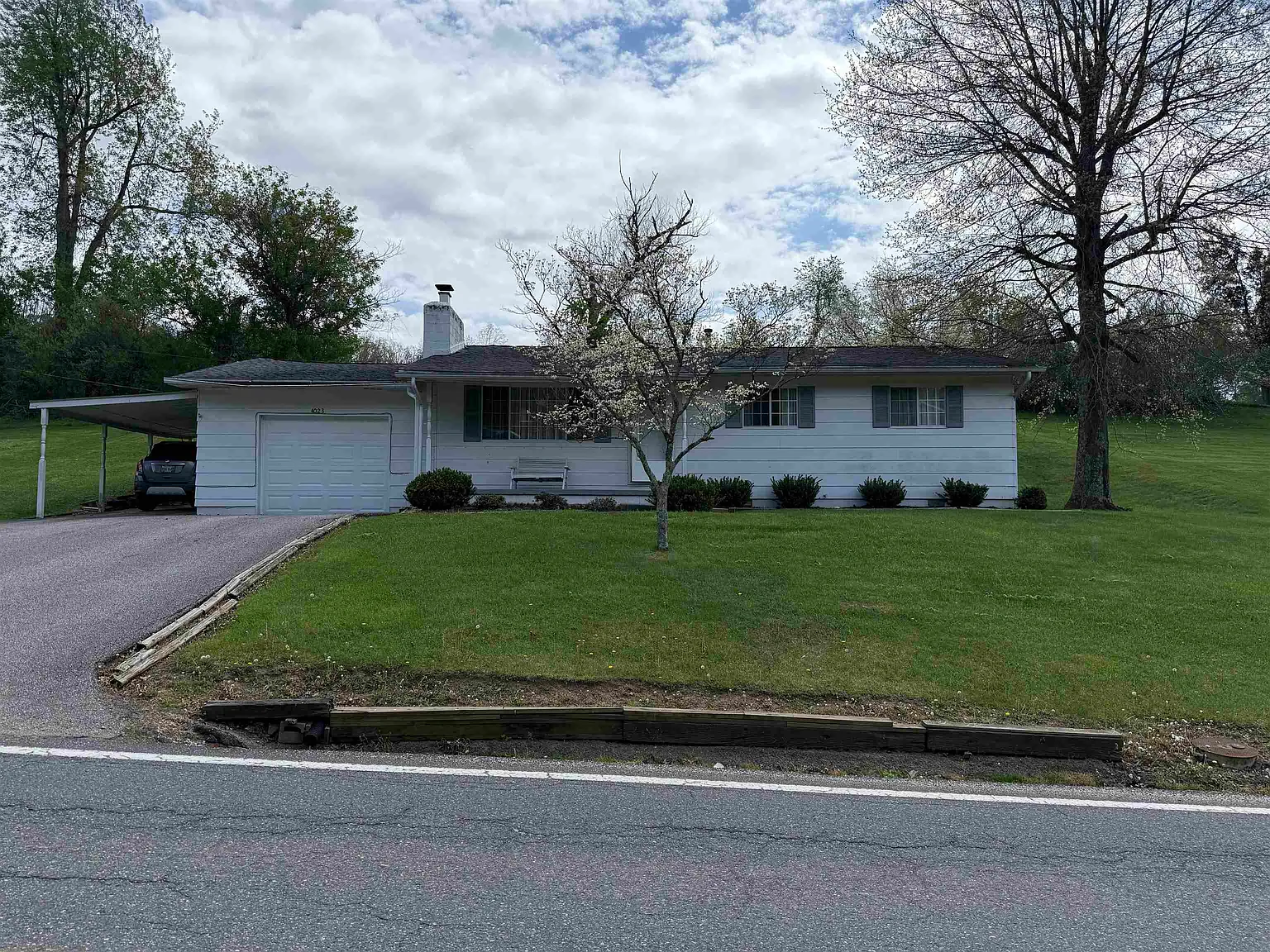 1319 Green Valley Rd photo 1