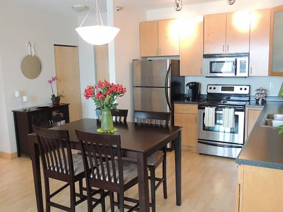 3rd image of 2600 University Ave SE APT 312
